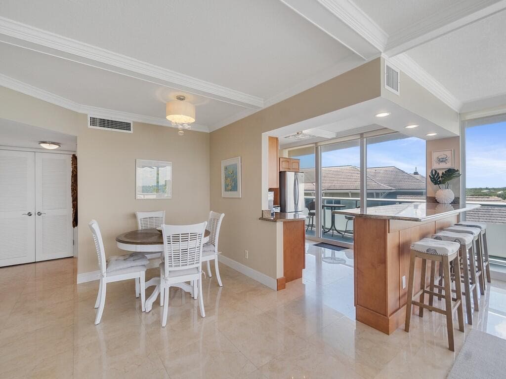 3554 OCEAN Drive # 501S, Vero Beach FL 32963 photo 5