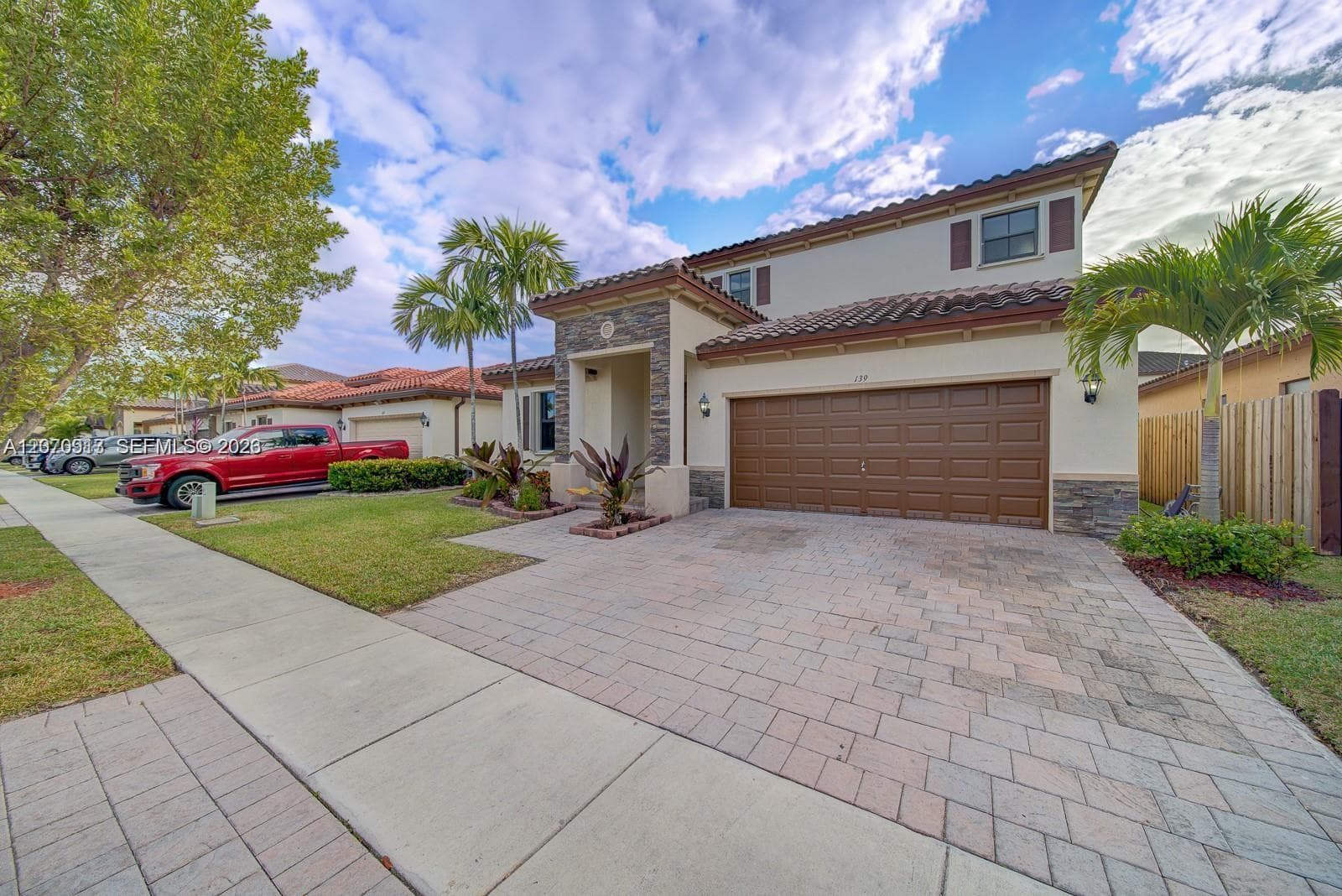 139 NE 26th Ave, Homestead FL 33033 photo 2
