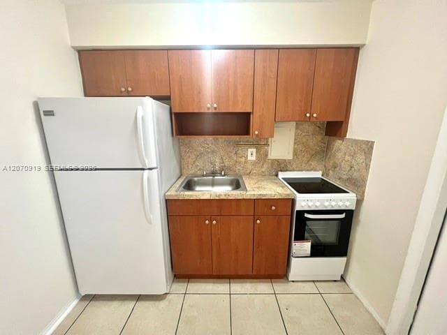 696 NE 85th St # 2, Miami, FL 33138 photo 3