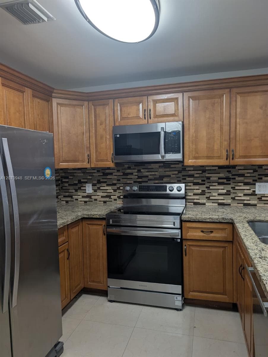 7162 Sportsmans Dr # 7162, North Lauderdale FL 33068 photo 5