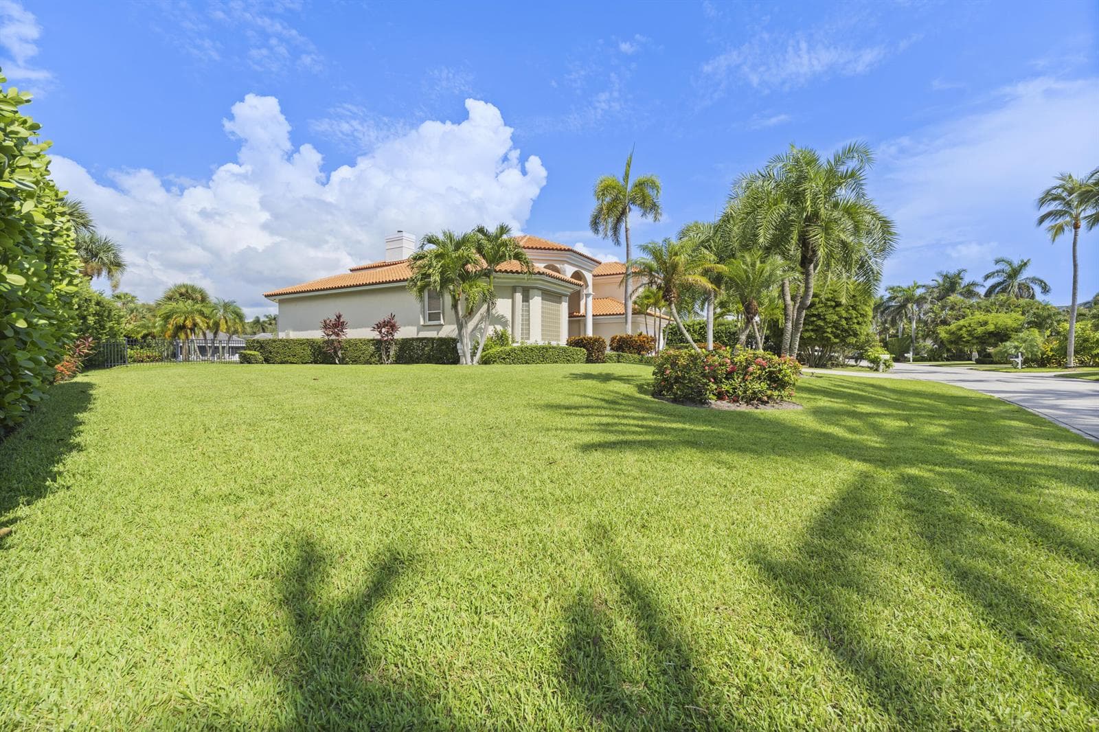 9 ISLAND Road, Sewalls Point FL 34996 photo 5