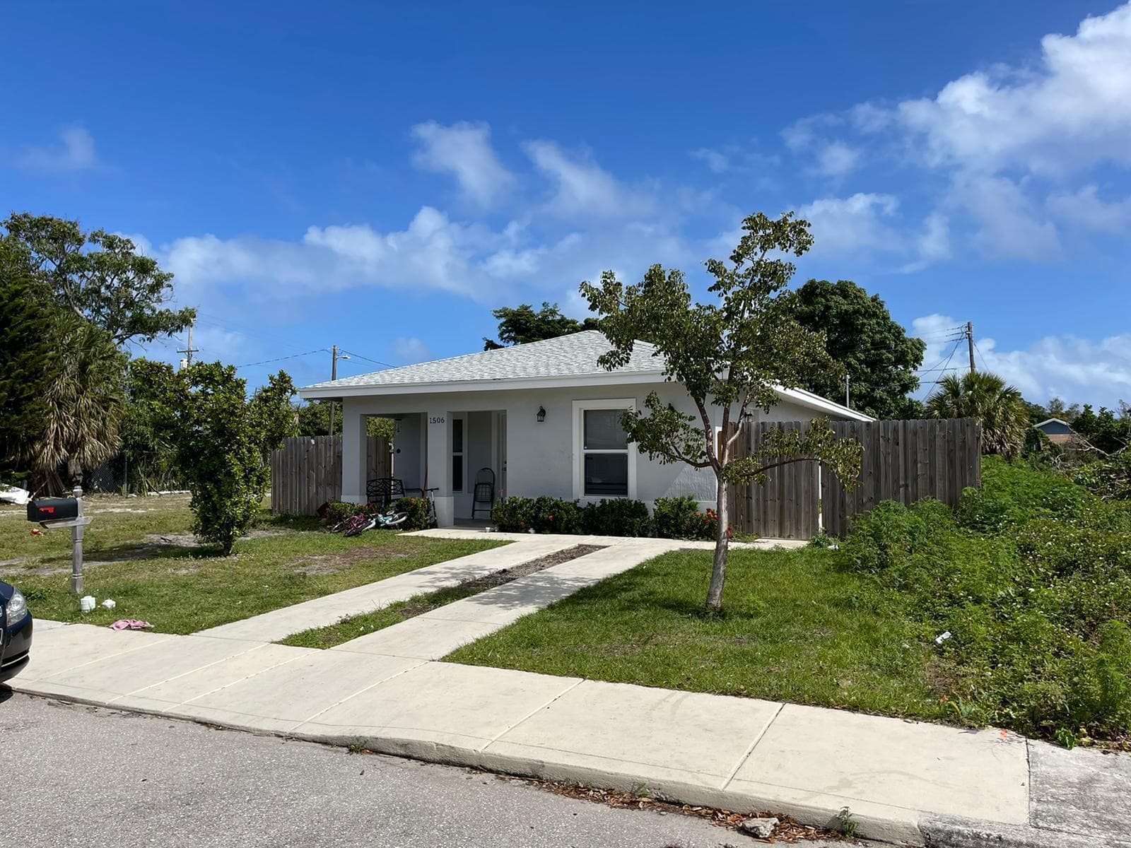 1506 S J Street, FL 33460 photo 2