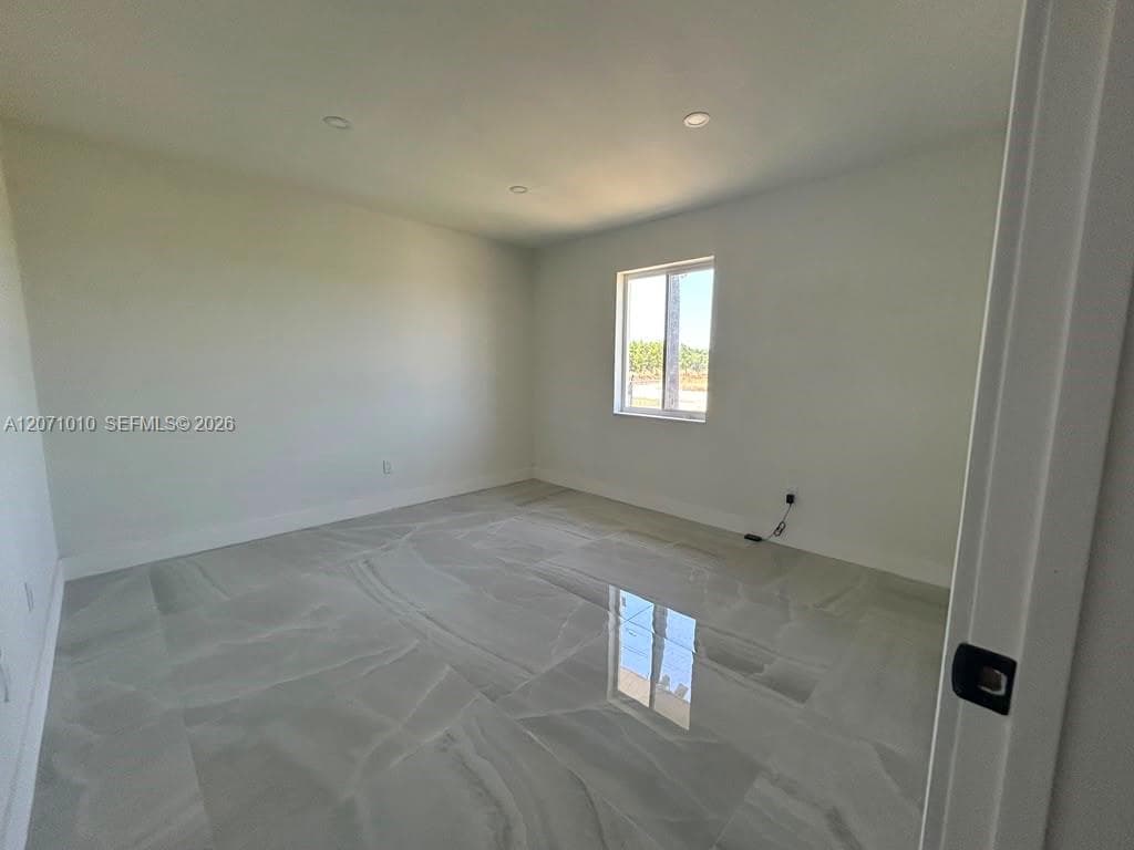 345 SW 18th Ave, Homestead FL 33030 photo 5