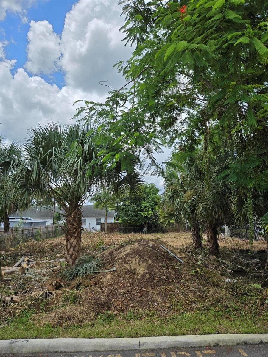 Xxx Patio Court, Lake Worth FL 33461 photo 5