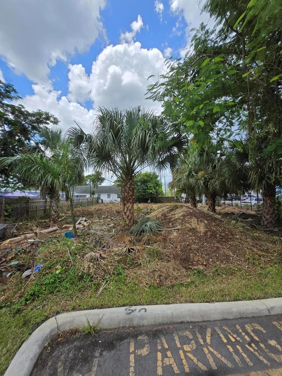 Xxx Patio Court, Lake Worth FL 33461 photo 4