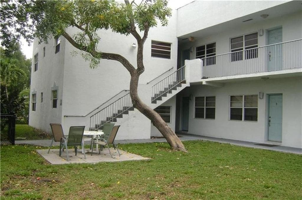 1925 Madison Street # 17, Hollywood FL 33020 photo 2