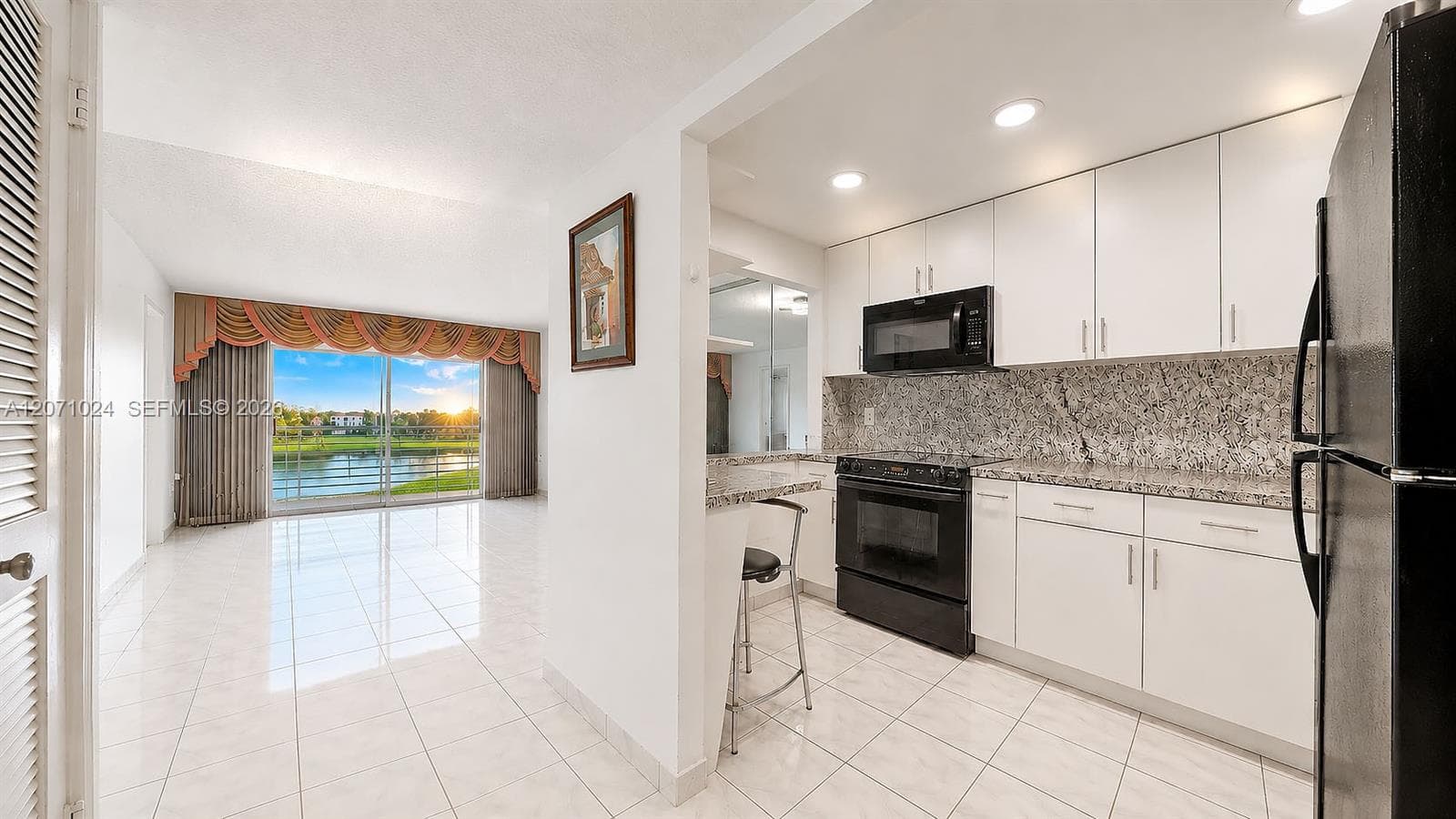 8500 Sunrise Lakes Blvd # 201, Sunrise FL 33322 photo 5