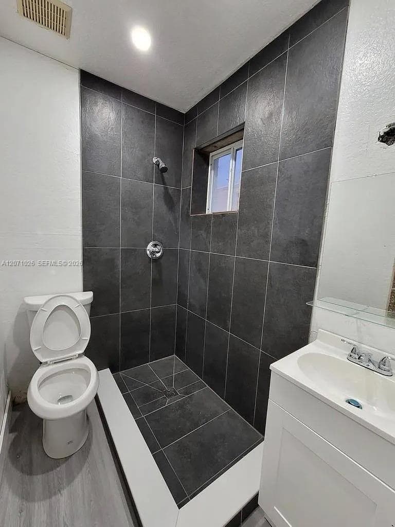 734 SW 4th St # #6, Miami FL 33130 photo 2