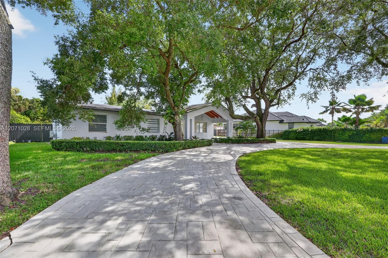10890 SW 95th St, Miami FL 33176