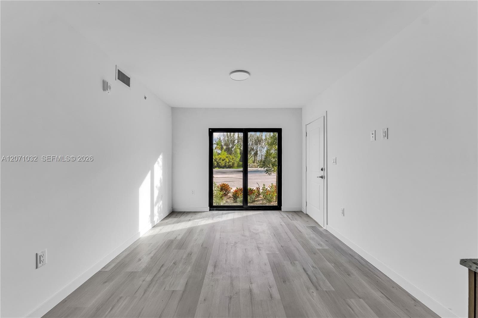 175 NW 160TH ST # 309, North Miami Beach FL 33169 photo 2