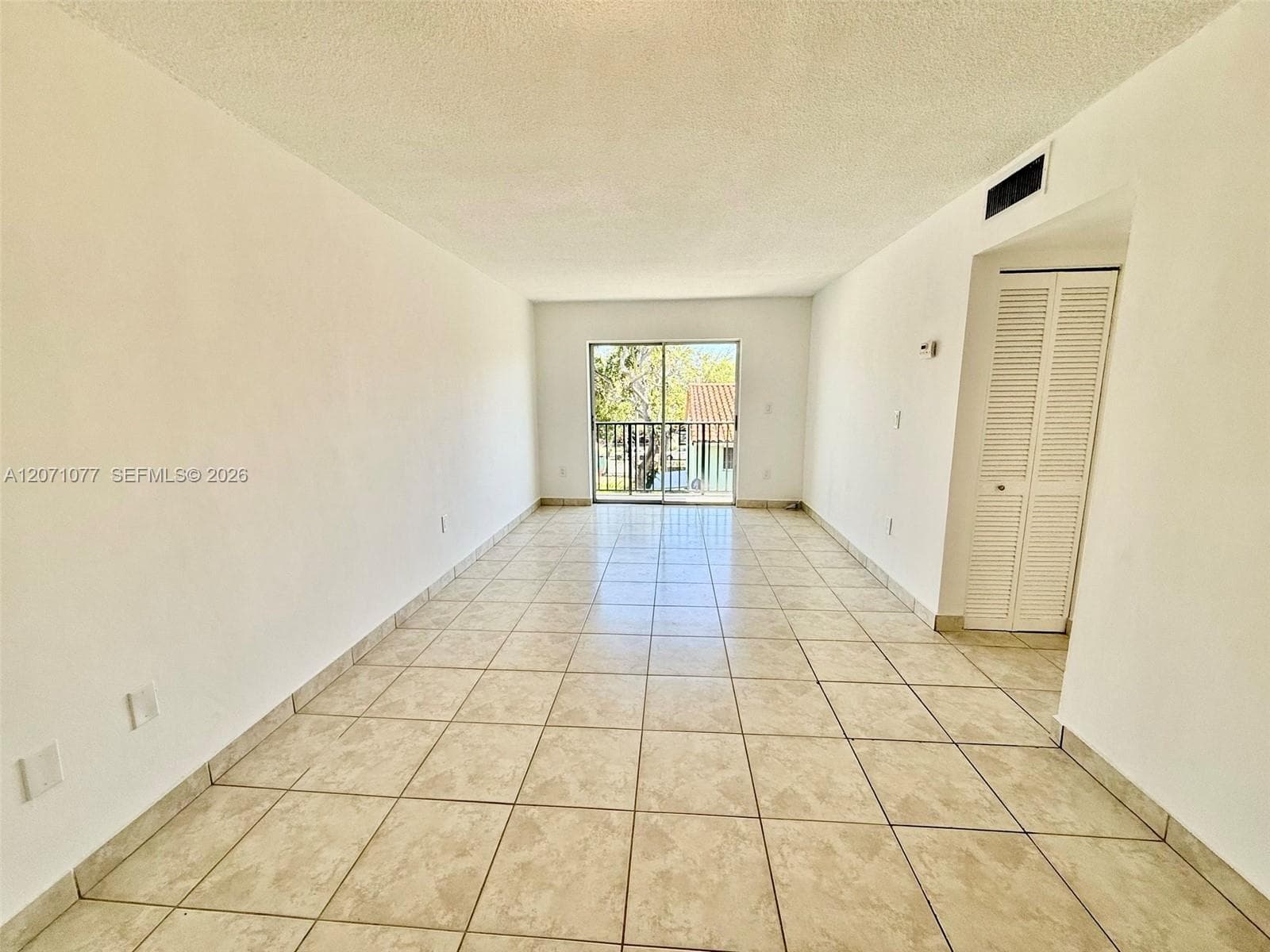 1530 SW 2nd St # 304, Miami, FL 33135