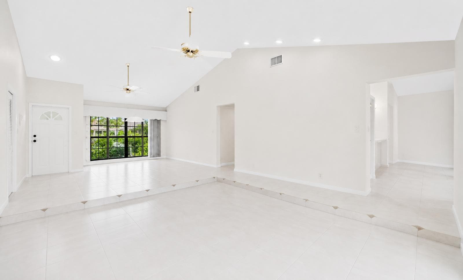 5055 NW 89TH Way, Coral Springs FL 33067 photo 3