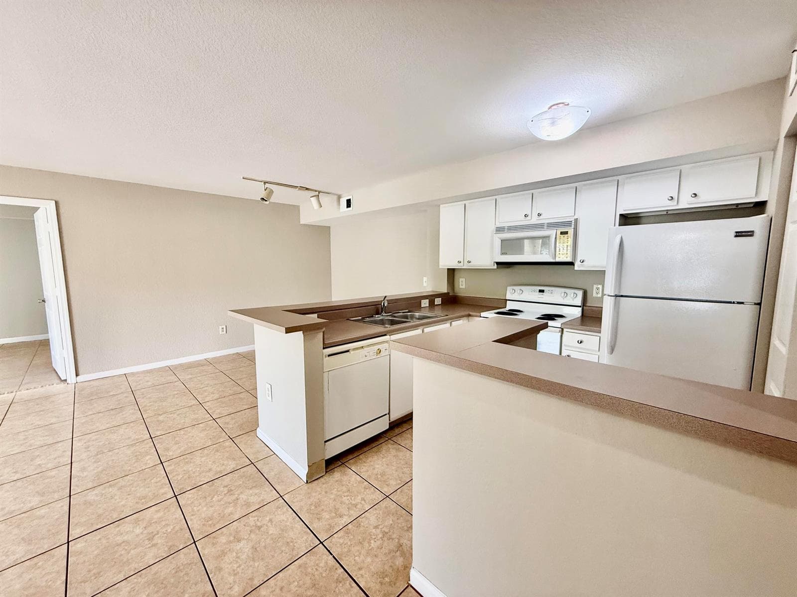 181 SW Palm Drive # 103, Port St. Lucie FL 34986