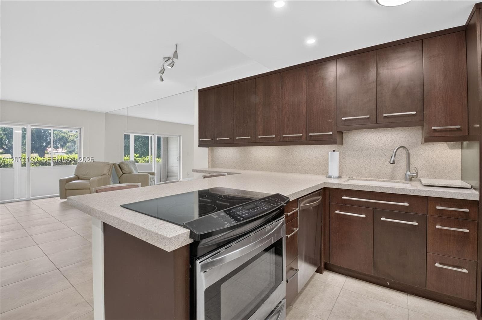 5501 NW 2nd Ave # 106, Boca Raton, FL 33487 photo 5