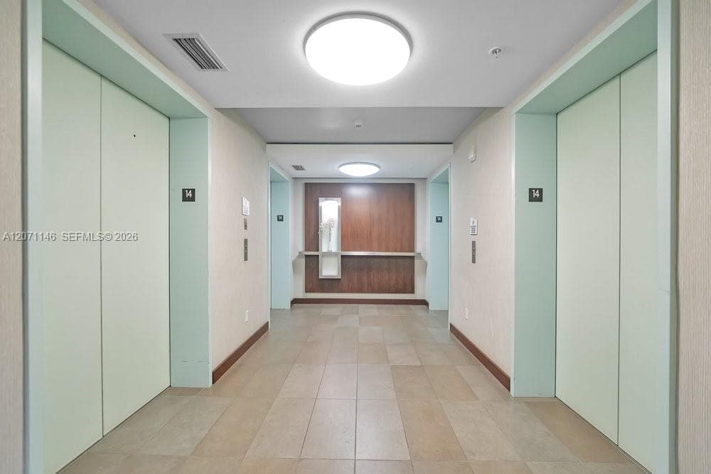 60 SW 13th St # 1402, Miami FL 33130 photo 3