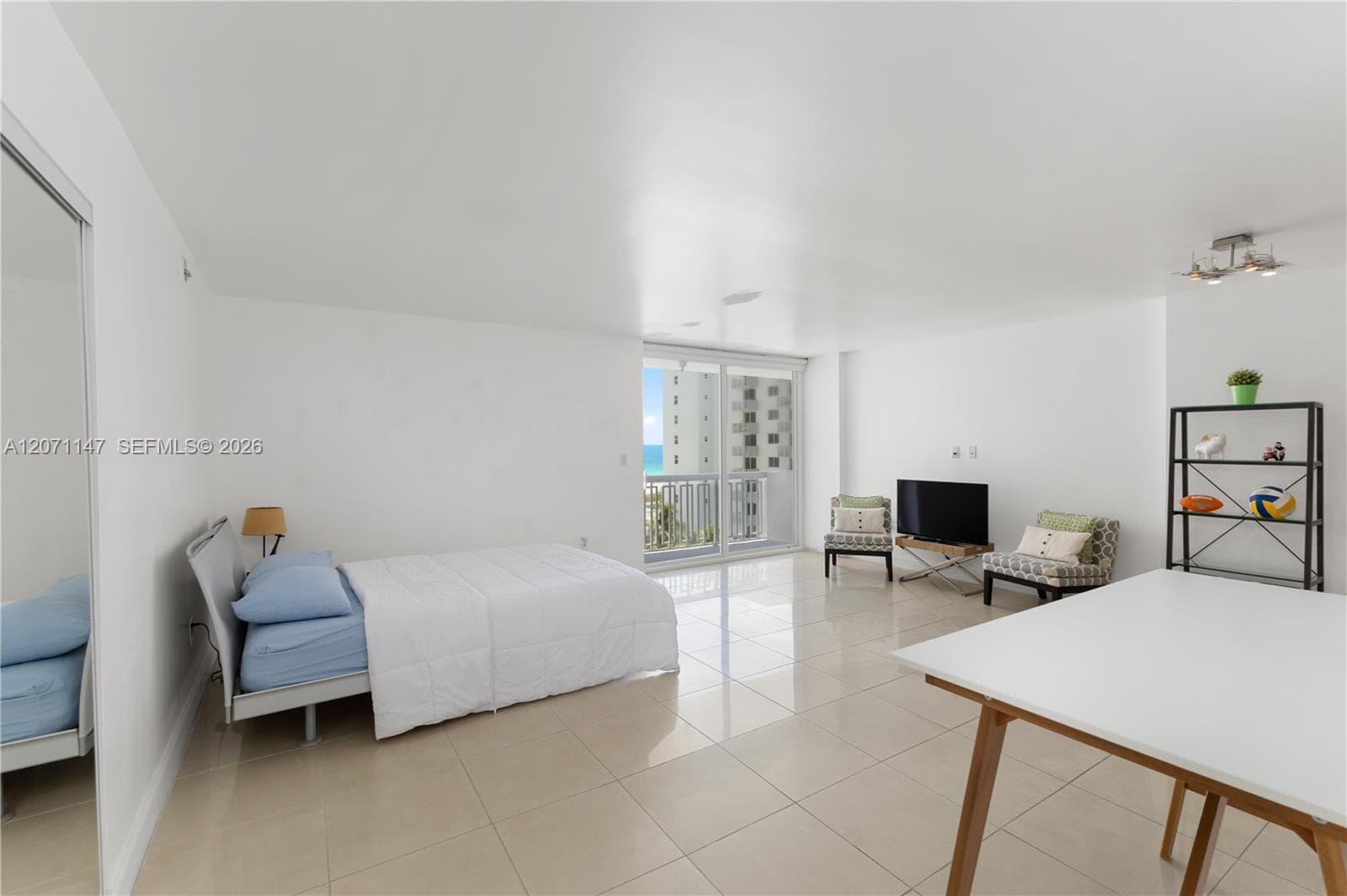 401 Ocean Dr # 607, Miami Beach FL 33139 photo 4
