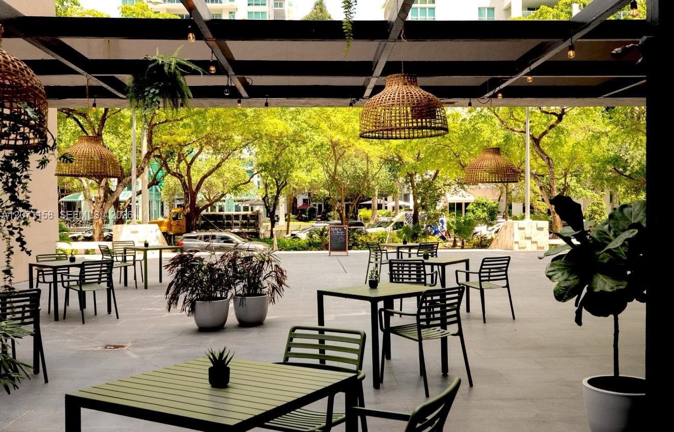 848 NE Brickell Avenue, Miami FL 33131 photo 4