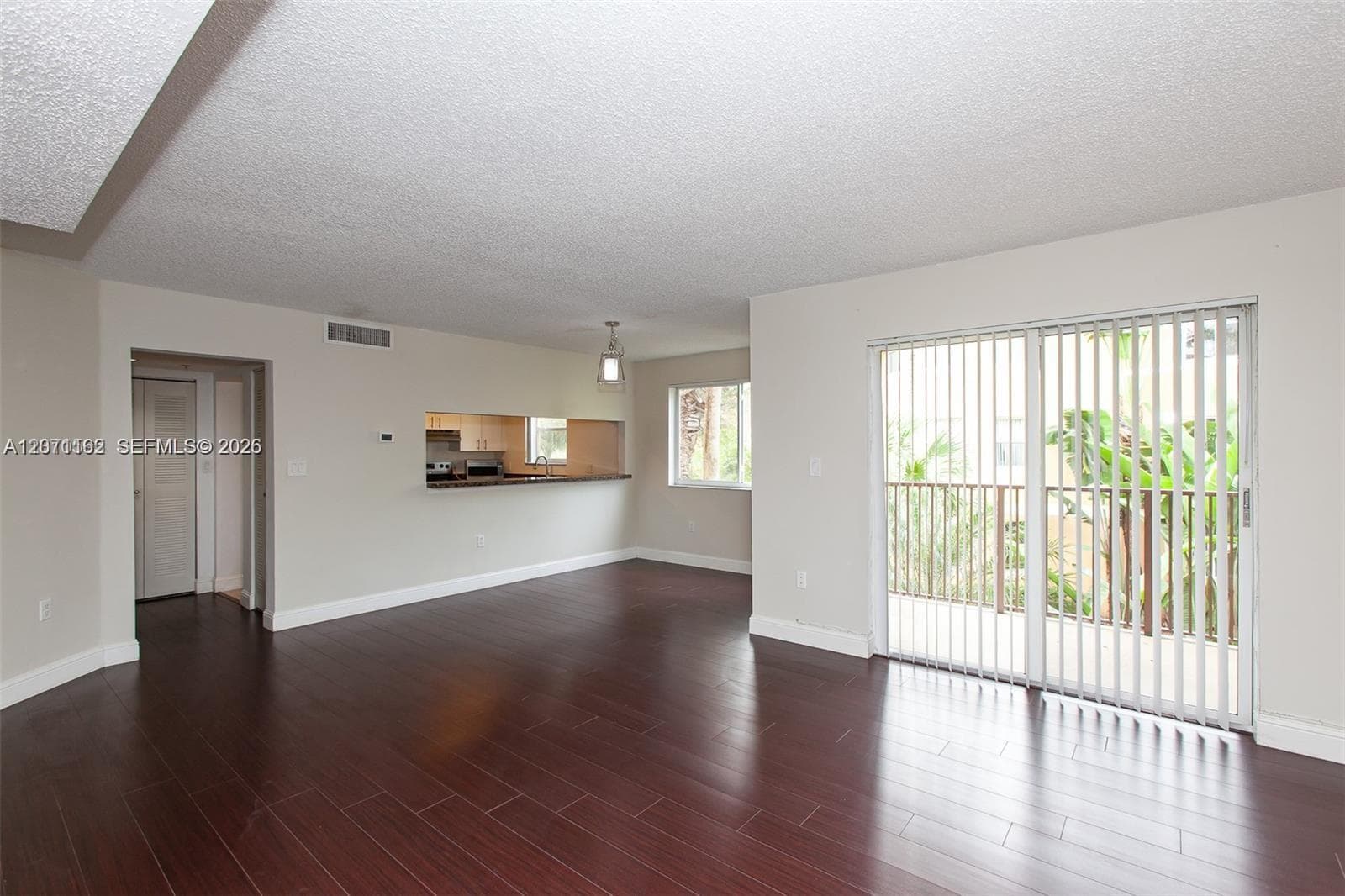 771 N Pine Island Rd # 214, Plantation FL 33324 photo 2