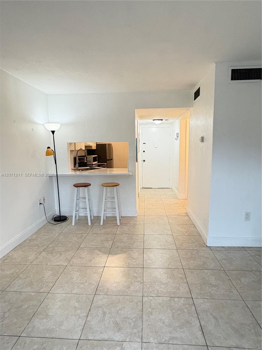 7403 SW 82nd St # 207N, Miami FL 33143