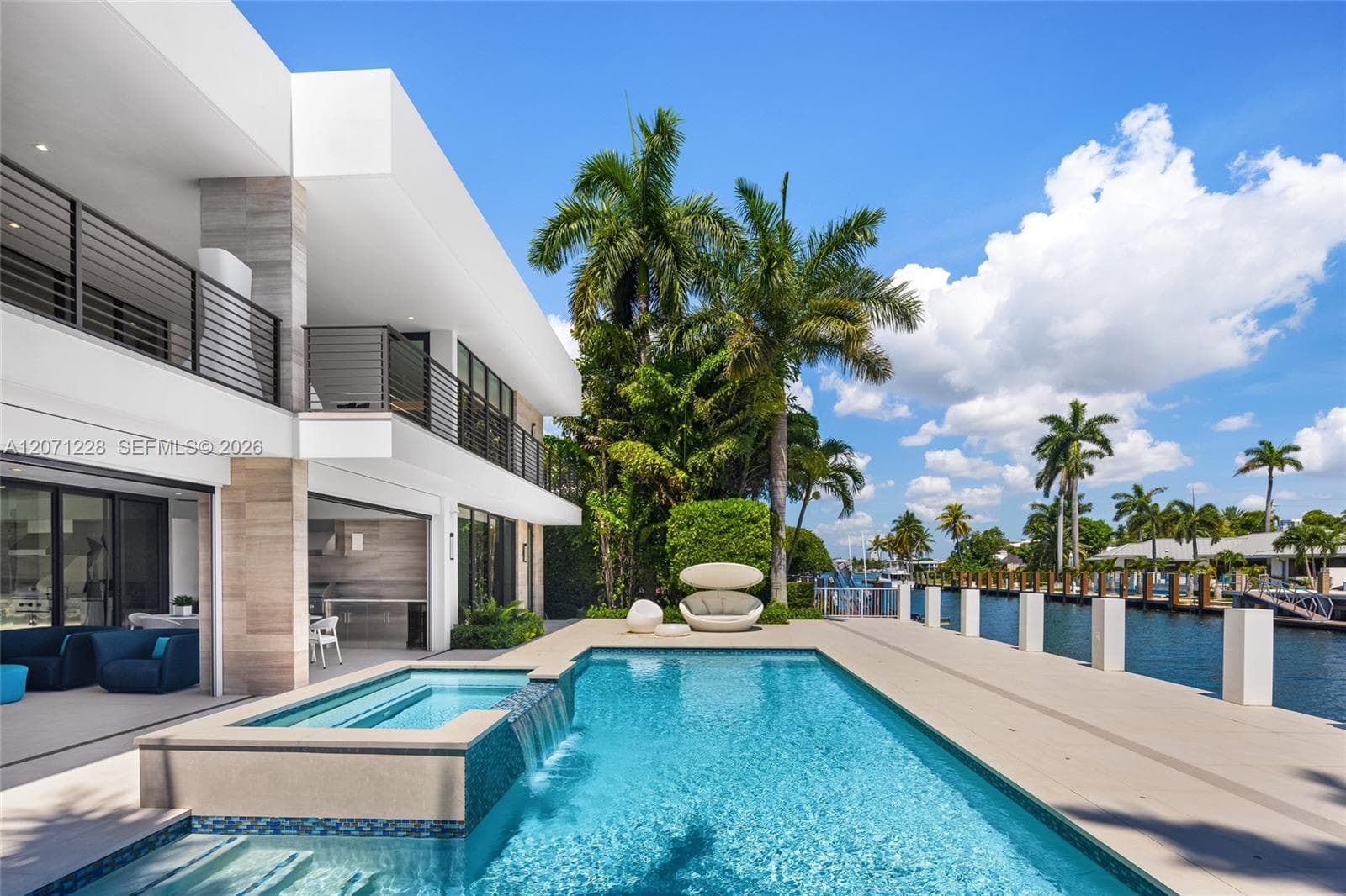 2519 Lucille Dr, Fort Lauderdale FL 33316 photo 2