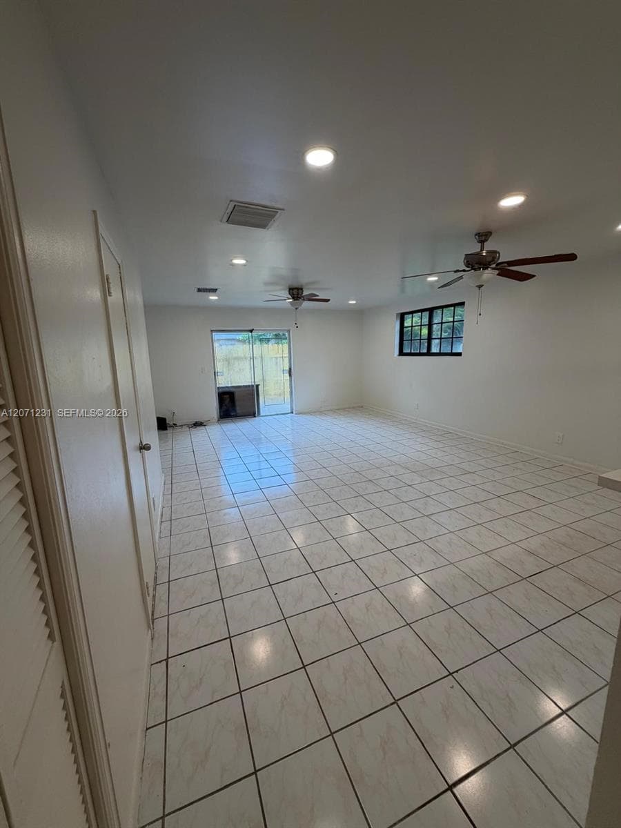 2065 NE 139th St, North Miami Beach FL 33181 photo 5