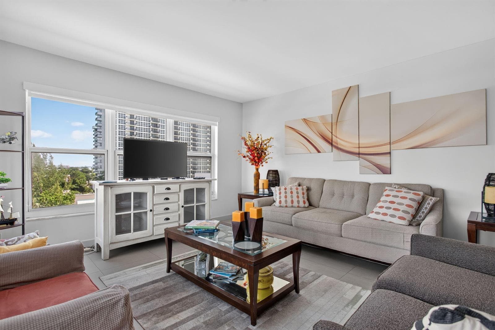405 N OCEAN Boulevard # 611, Pompano Beach FL 33062 photo 2
