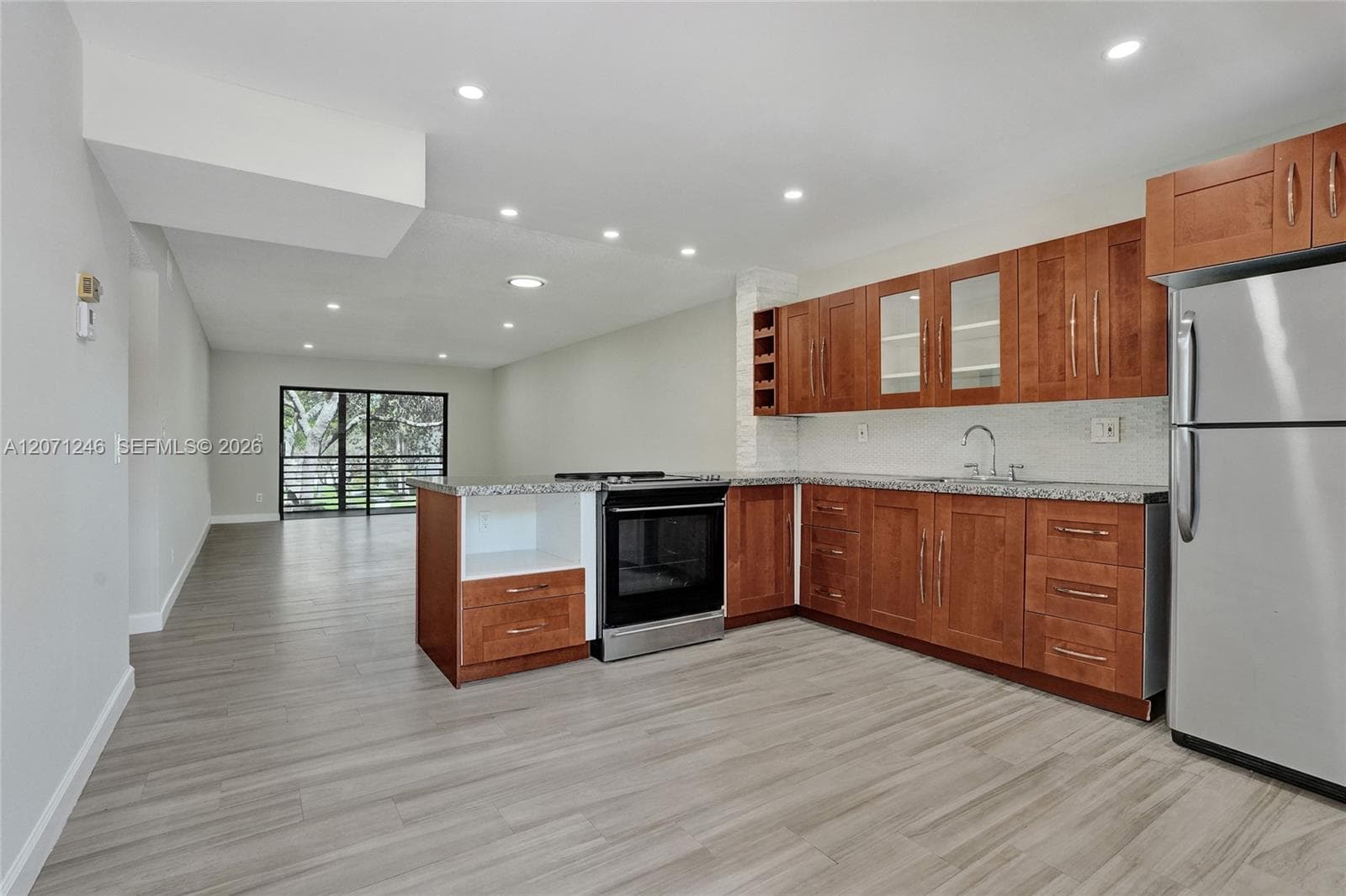 6090 N Sabal Palm Blvd # 208, Tamarac FL 33319