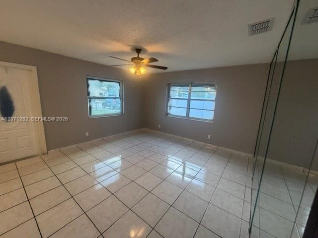 2571 NW 5th St, Pompano Beach FL 33069 photo 4