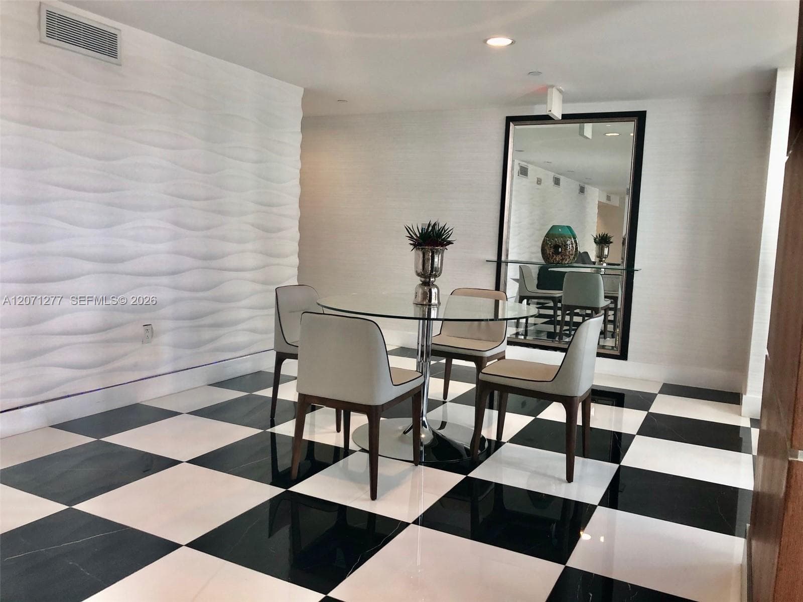 1800 N Bayshore Dr # 814, Miami FL 33132 photo 5