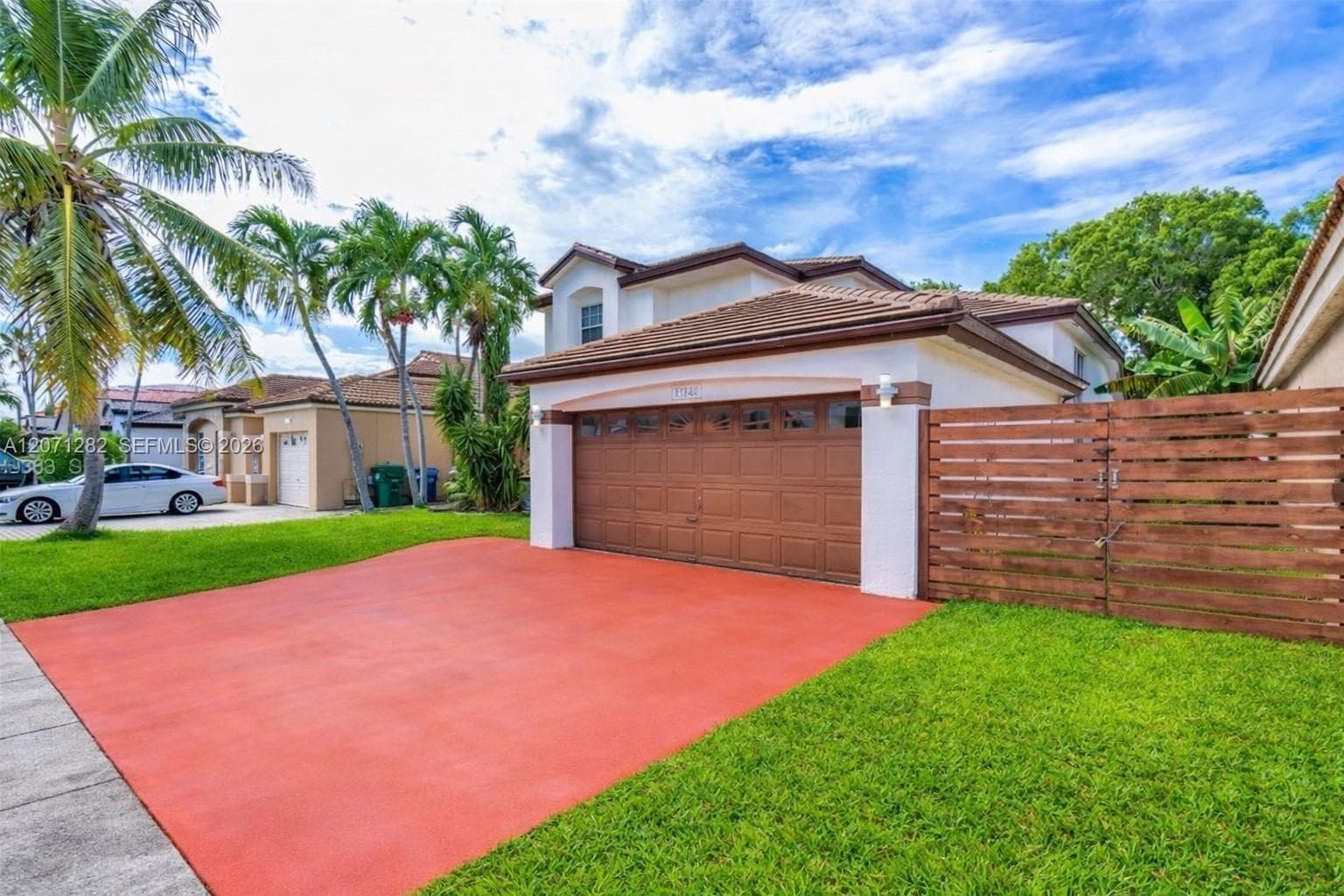 13249 NW 9 LN, Miami FL 33182 photo 2