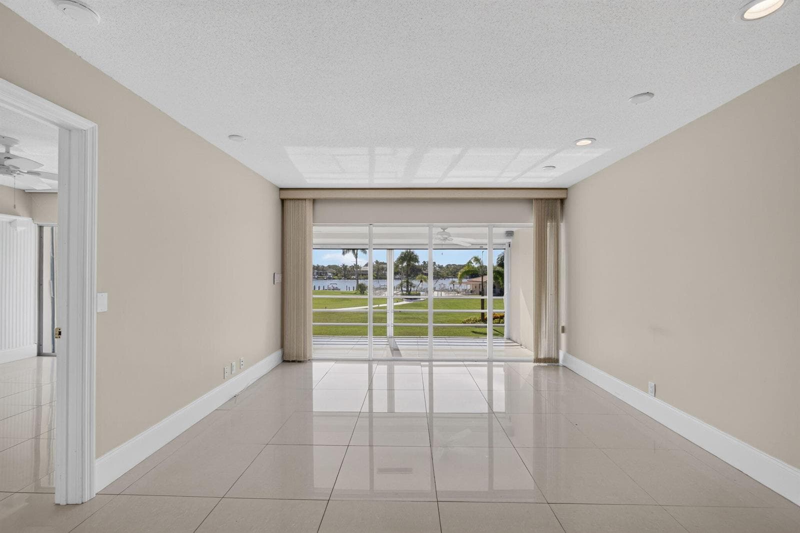 478 Tequesta Drive # 204, Tequesta FL 33469 photo 5