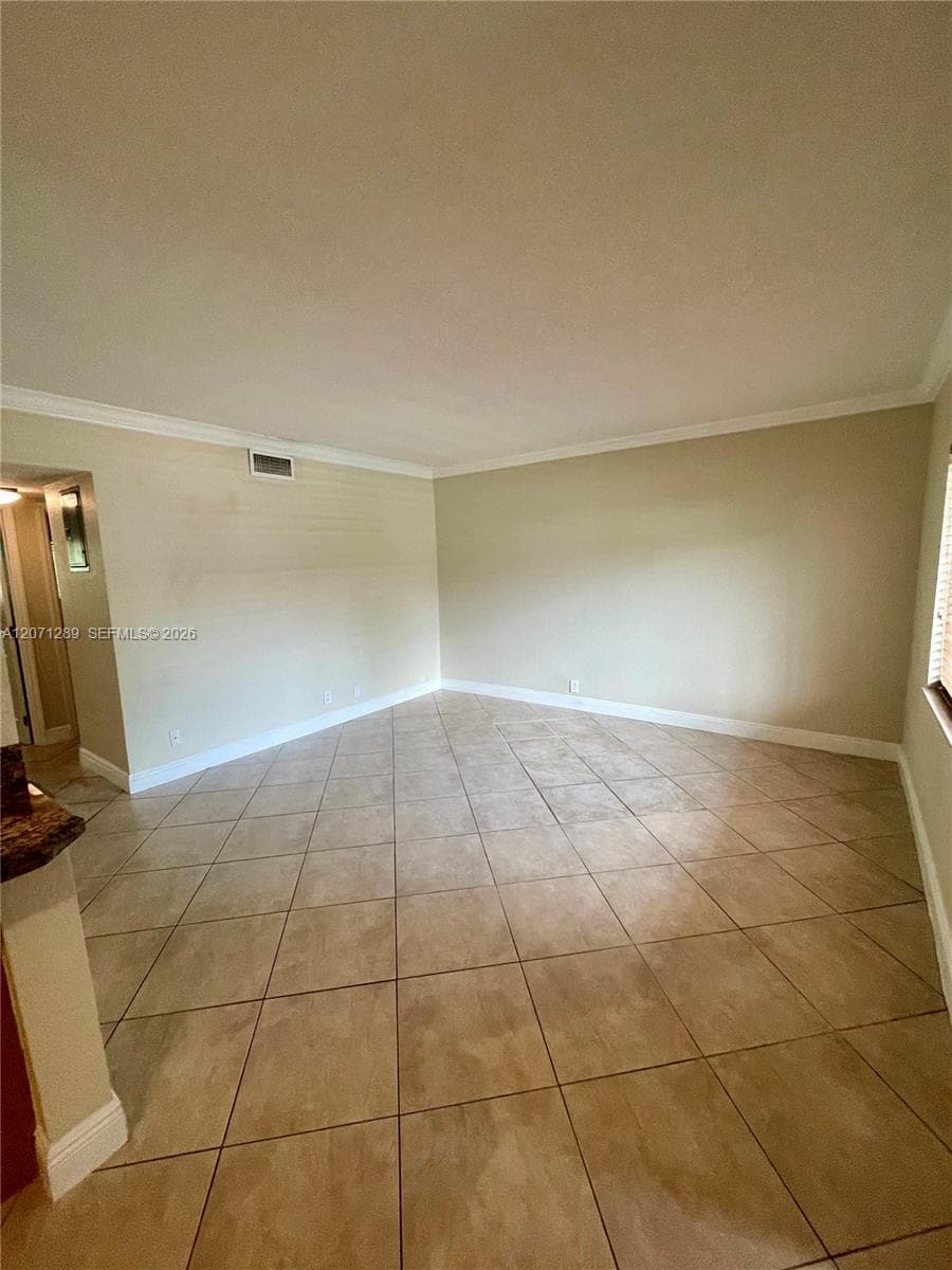 1460 NE 18th St # 102, Fort Lauderdale FL 33305 photo 3