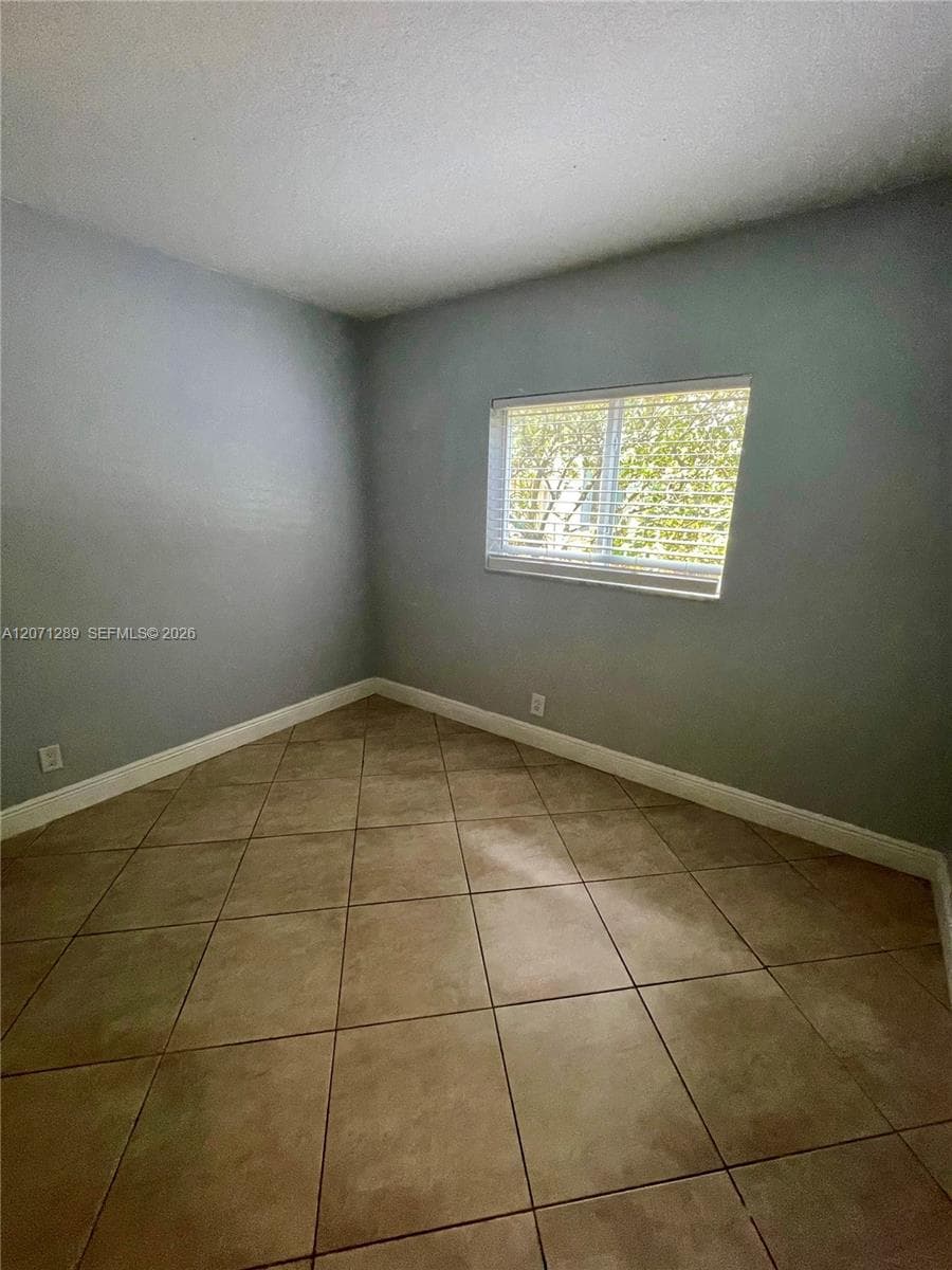 1460 NE 18th St # 102, Fort Lauderdale FL 33305 photo 5