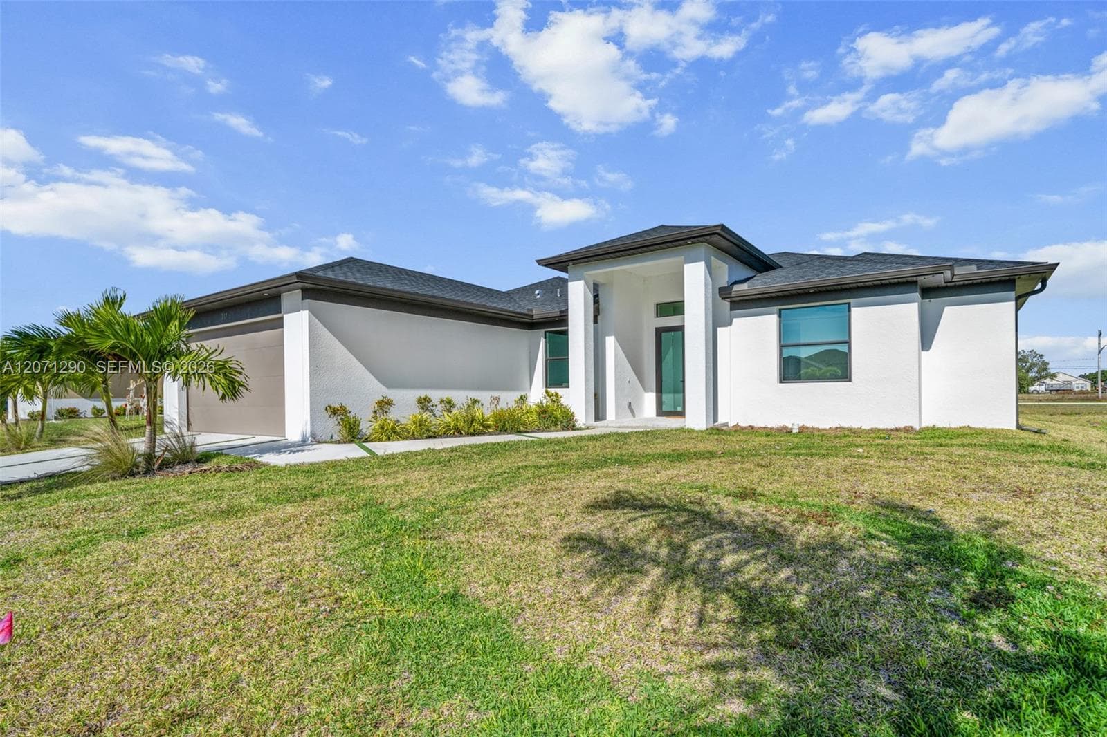 317 NE 15th Ter, Other City - In The State Of Florida FL 33909 photo 2