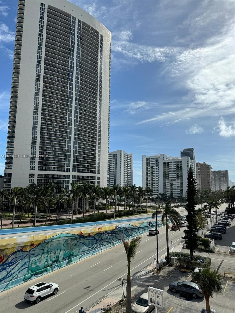 1825 S Ocean Dr # 514, Hallandale Beach FL 33009 photo 2
