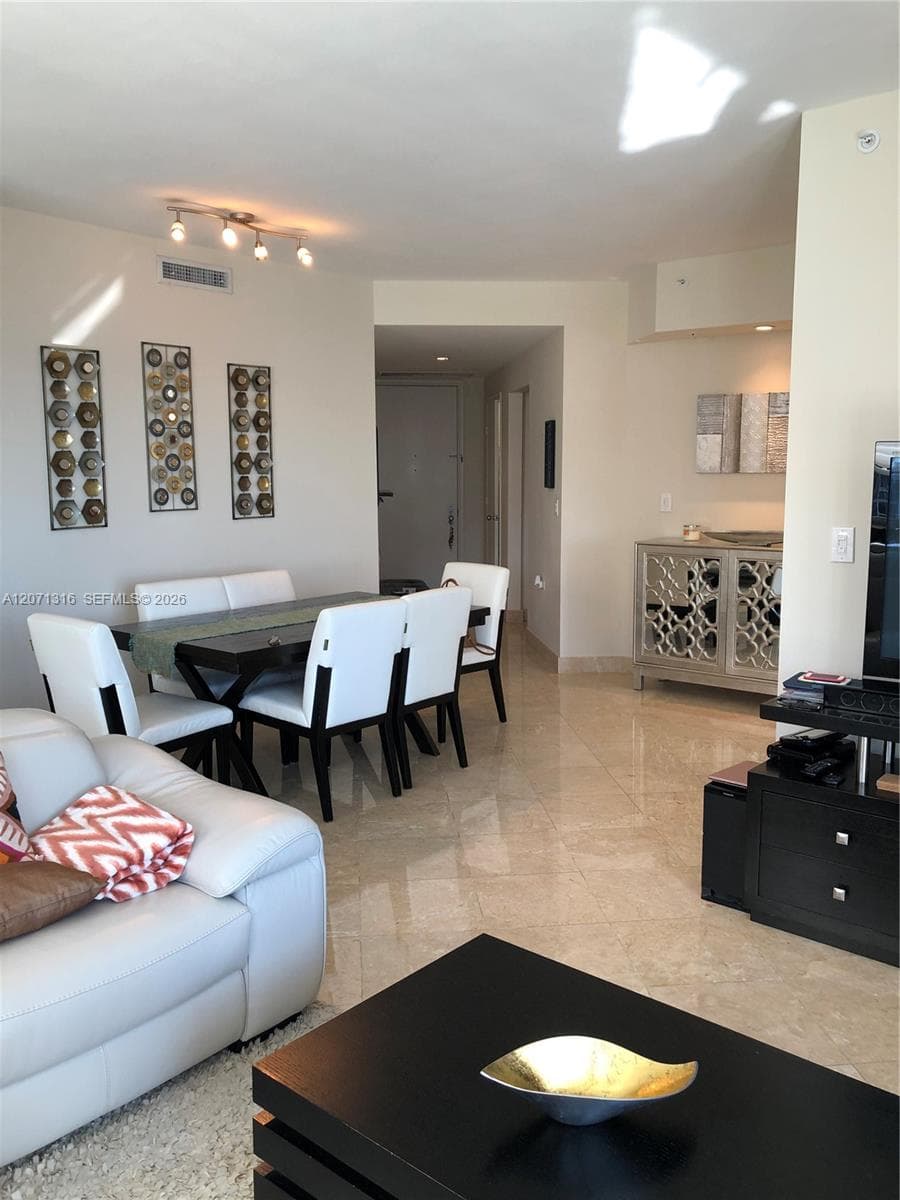 801 Brickell Key Blvd # 701, Miami, FL 33131 photo 4