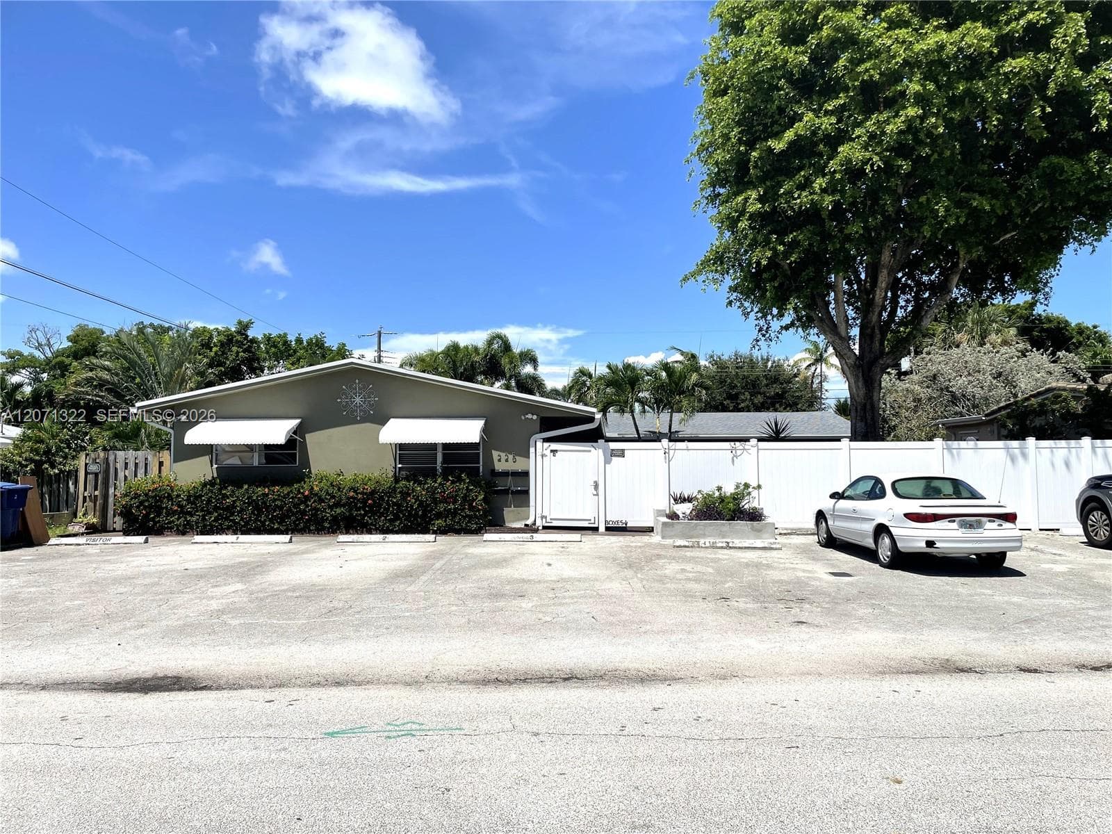 225 NW 23rd St # 1, Wilton Manors FL 33311 photo 2