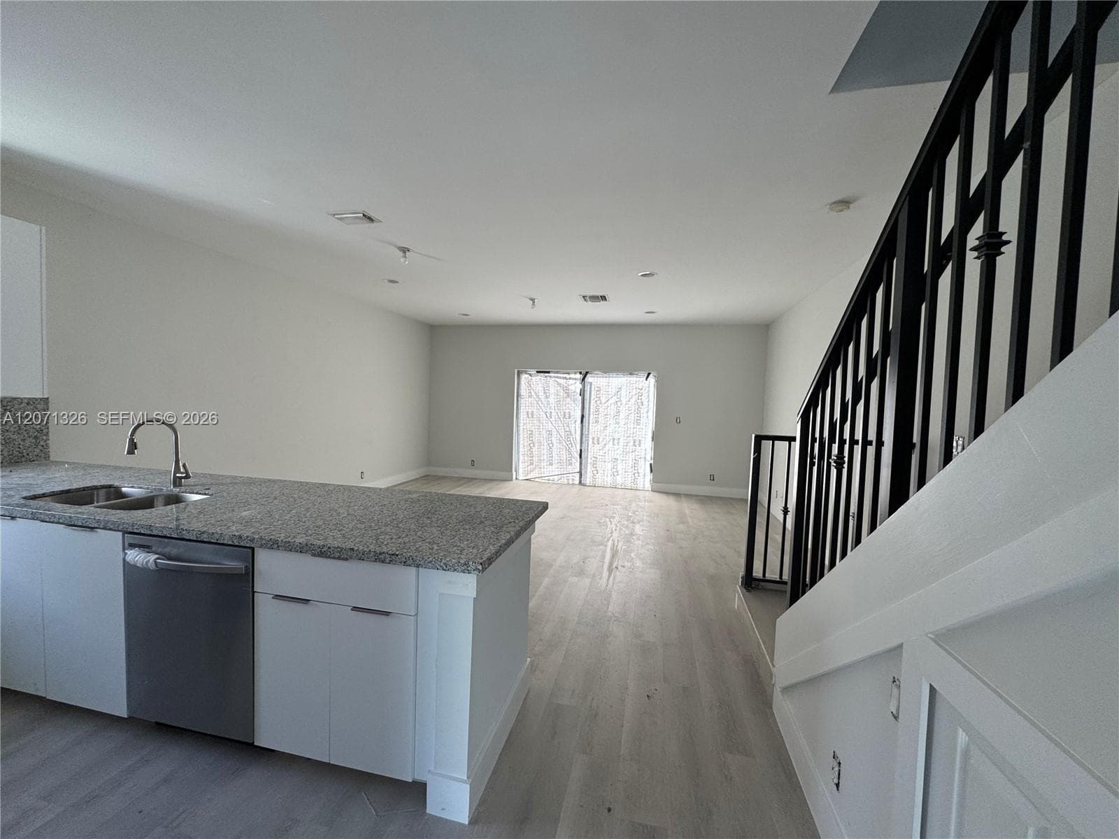 5736 Tyler, Hollywood FL 33021 photo 3