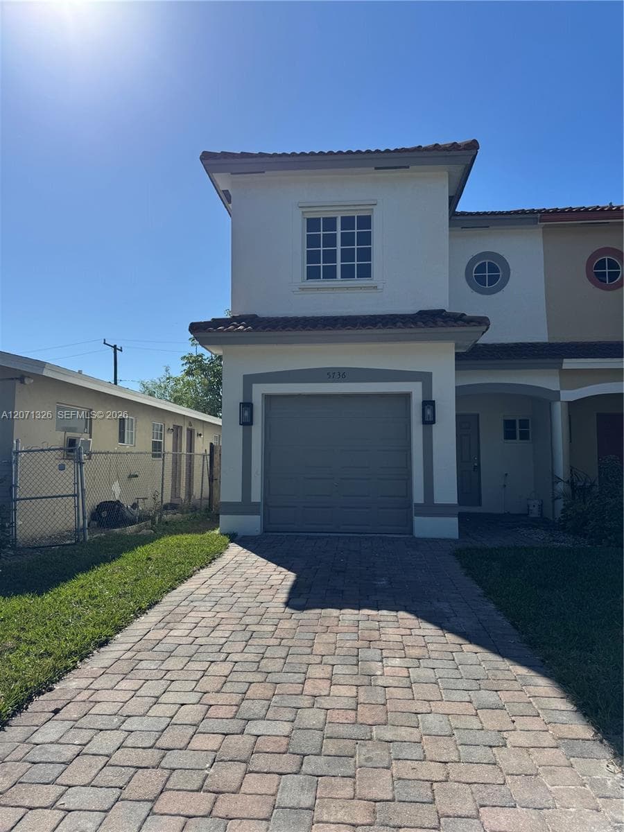 5736 Tyler, Hollywood FL 33021