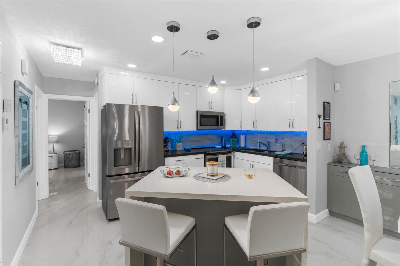 130 CYPRESS CLUB Drive # 306, Pompano Beach FL 33060