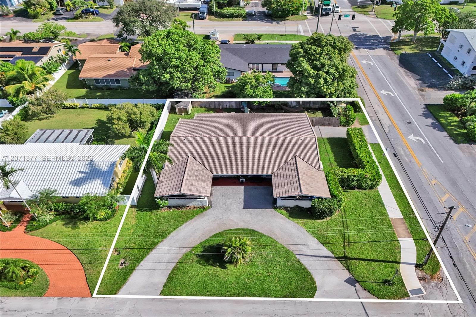 1477 NE 55th St, Fort Lauderdale FL 33334