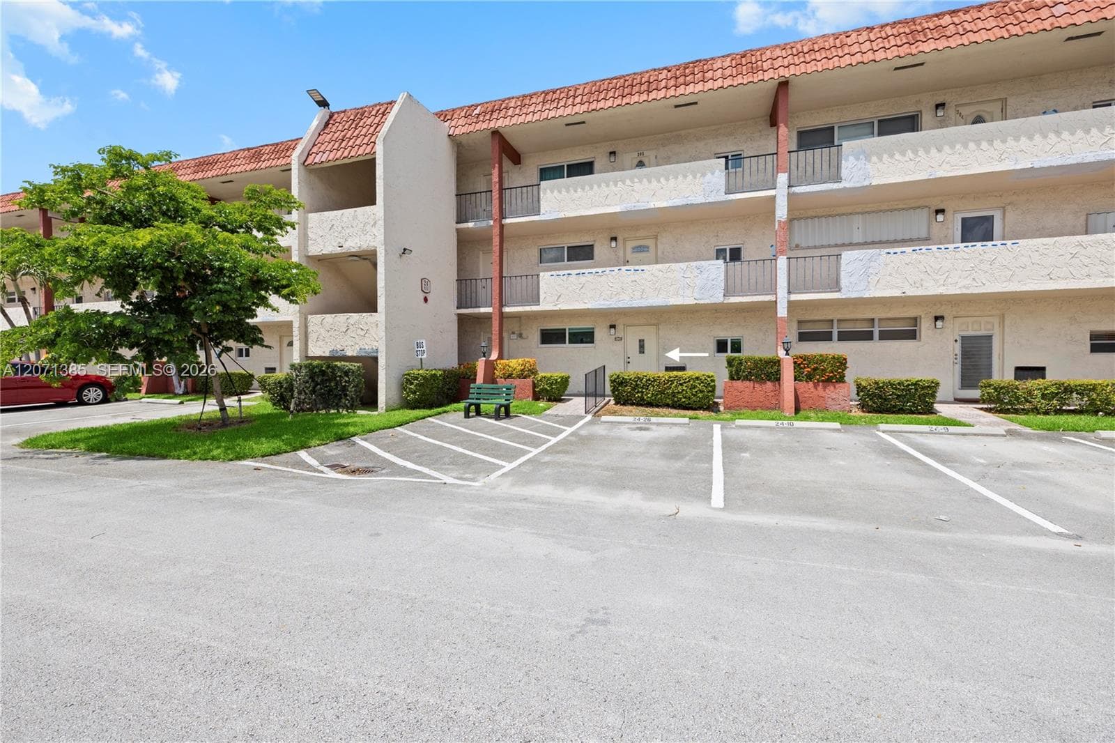 811 S Hollybrook Dr # 105, Pembroke Pines FL 33025