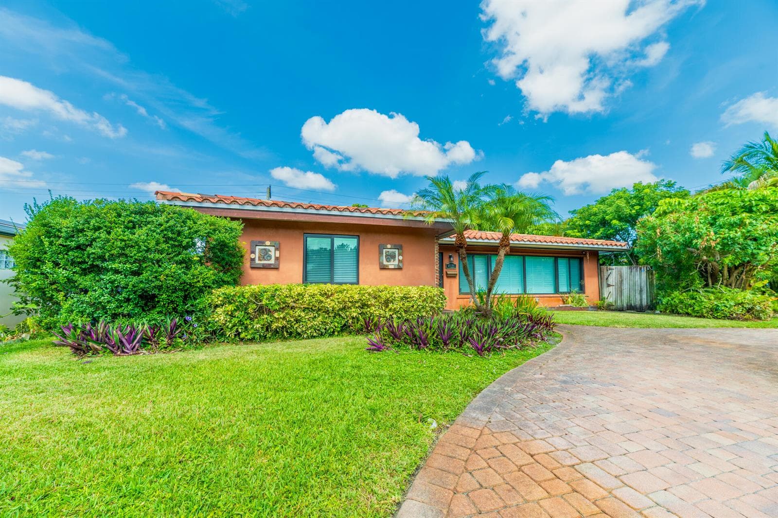 4621 NE 18TH Terrace, Fort Lauderdale FL 33308