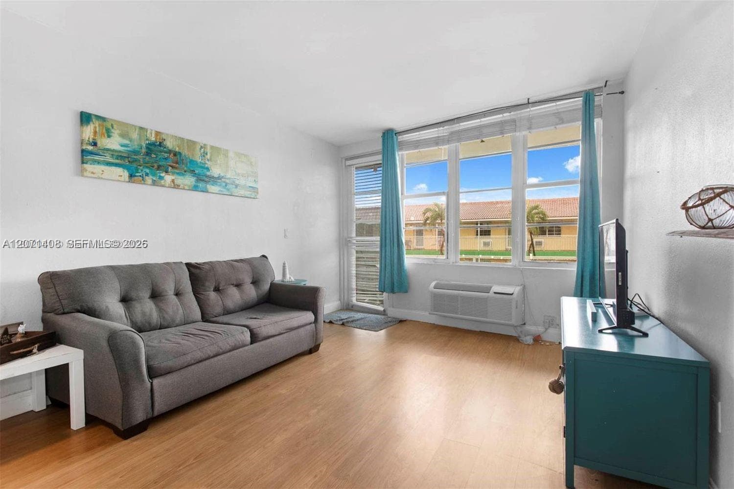 300 74th St # 15, Miami Beach FL 33141 photo 2