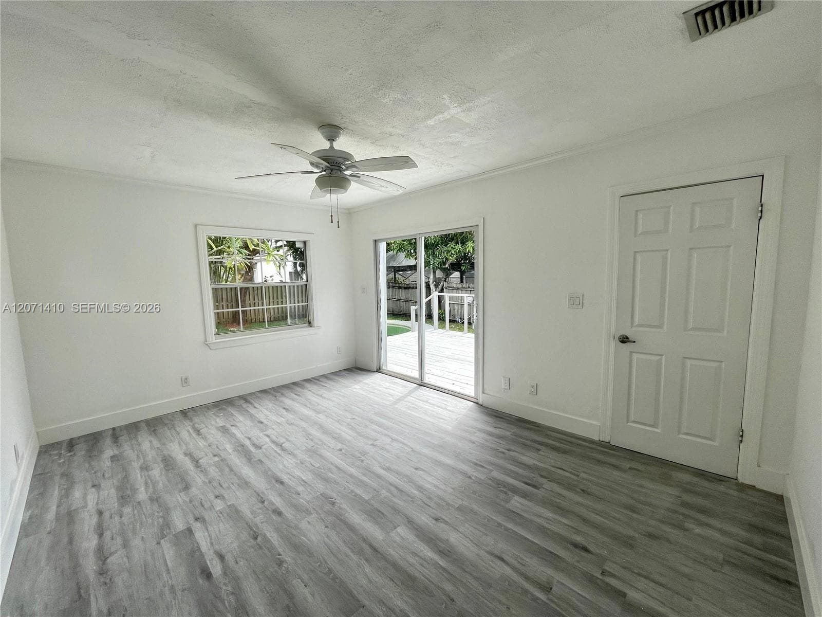 820 SE 12th St # 2, Fort Lauderdale FL 33316 photo 3
