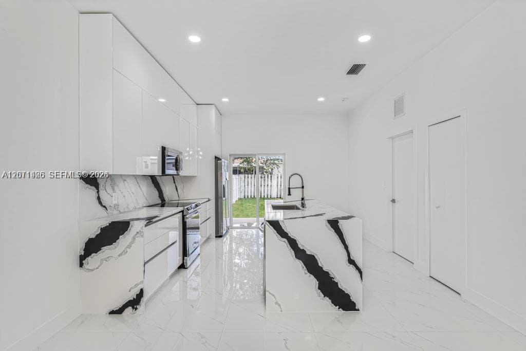 2419 NW 97th St, Miami FL 33147 photo 4