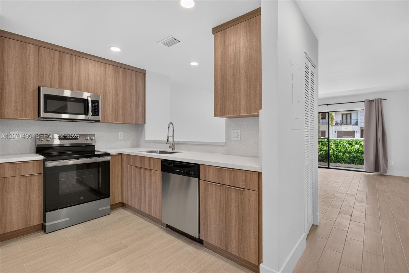 2880 Coral Springs Dr # 2878, Coral Springs FL 33065 photo 3