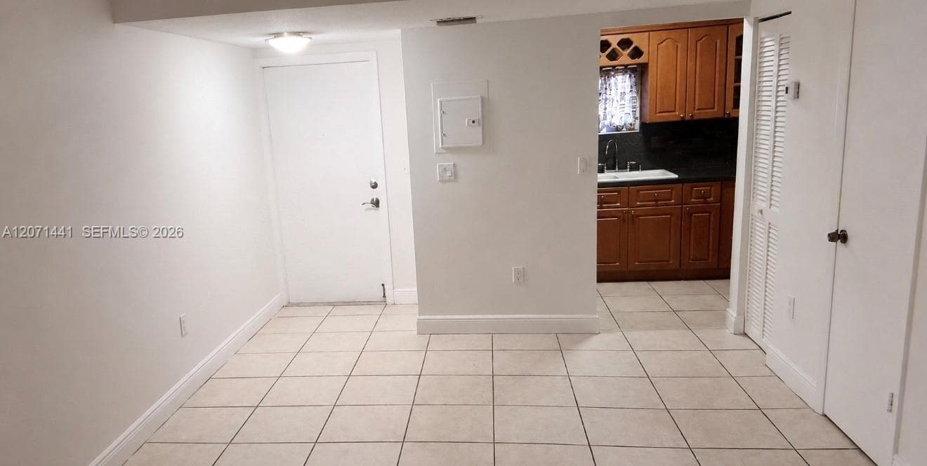 5611 W 25th Ct # 14-A, Hialeah FL 33016