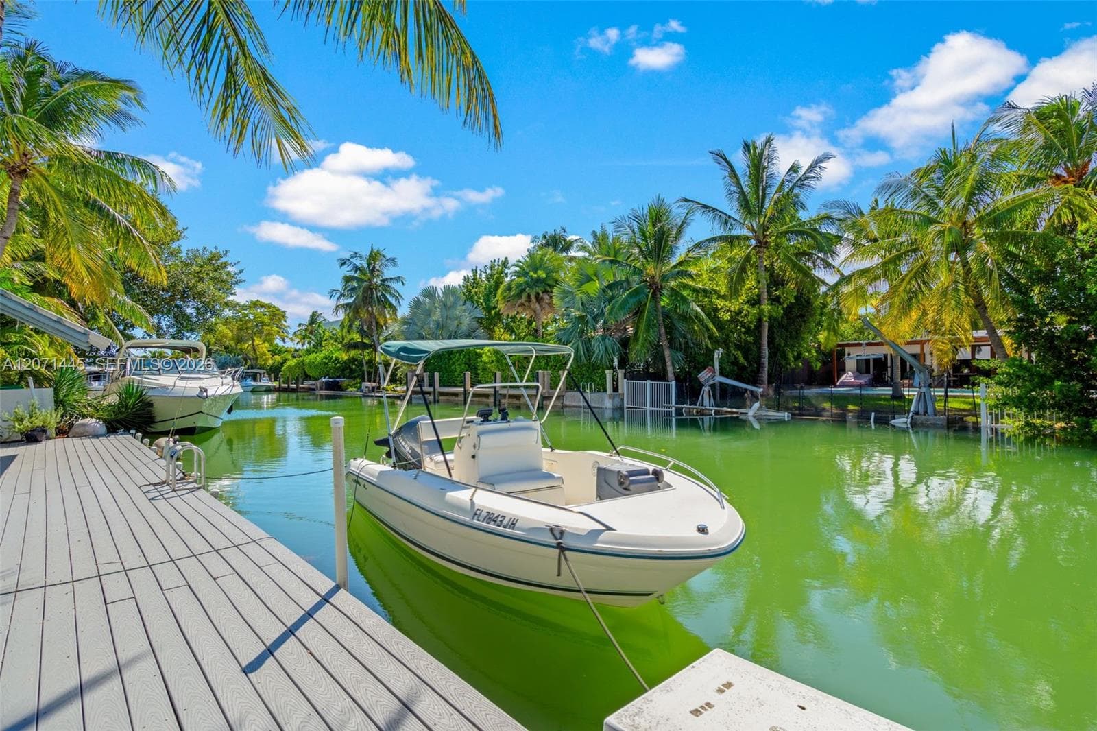 7970 Hawthorne Ave, Miami Beach FL 33141 photo 2