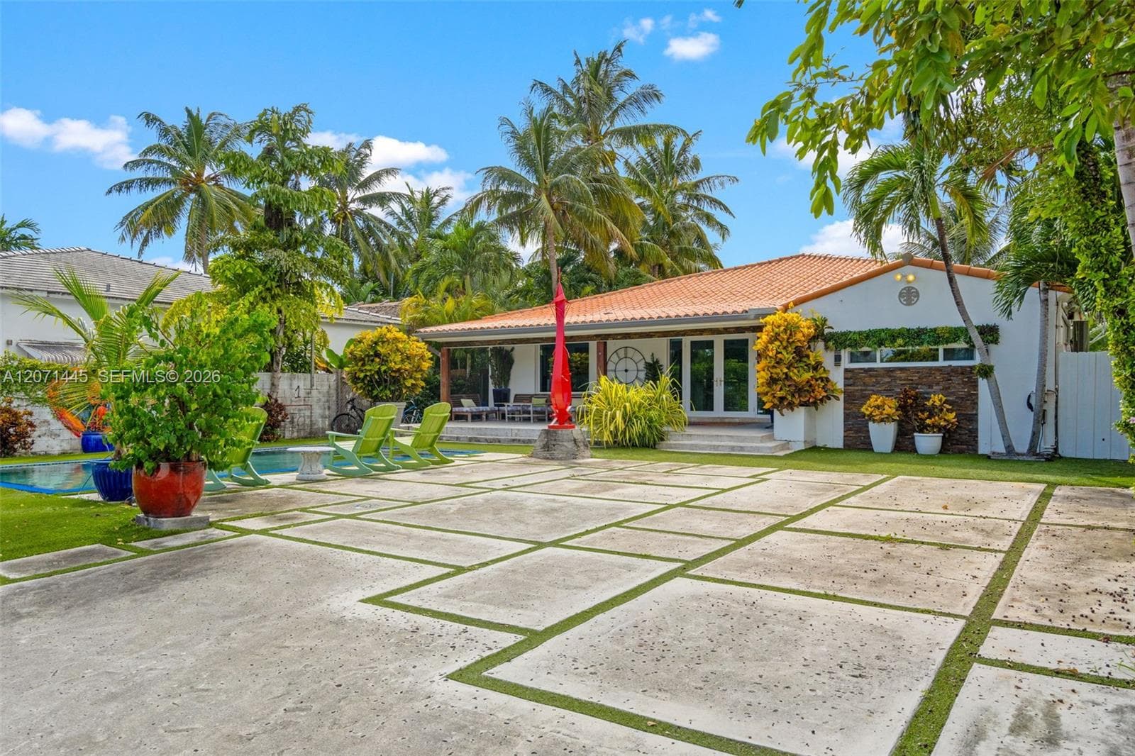 7970 Hawthorne Ave, Miami Beach FL 33141 photo 5